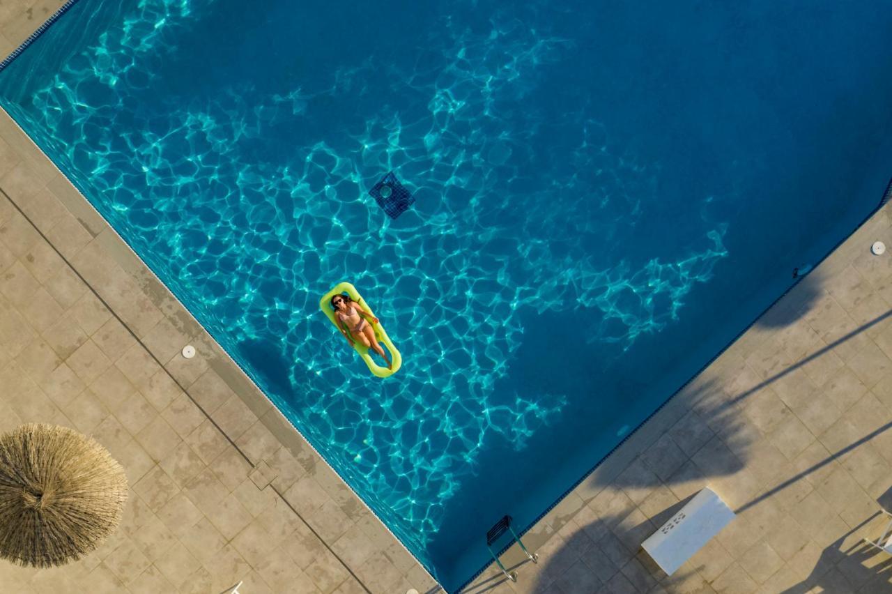 Camelina Suites Сан-Антонио-Абад Экстерьер фото