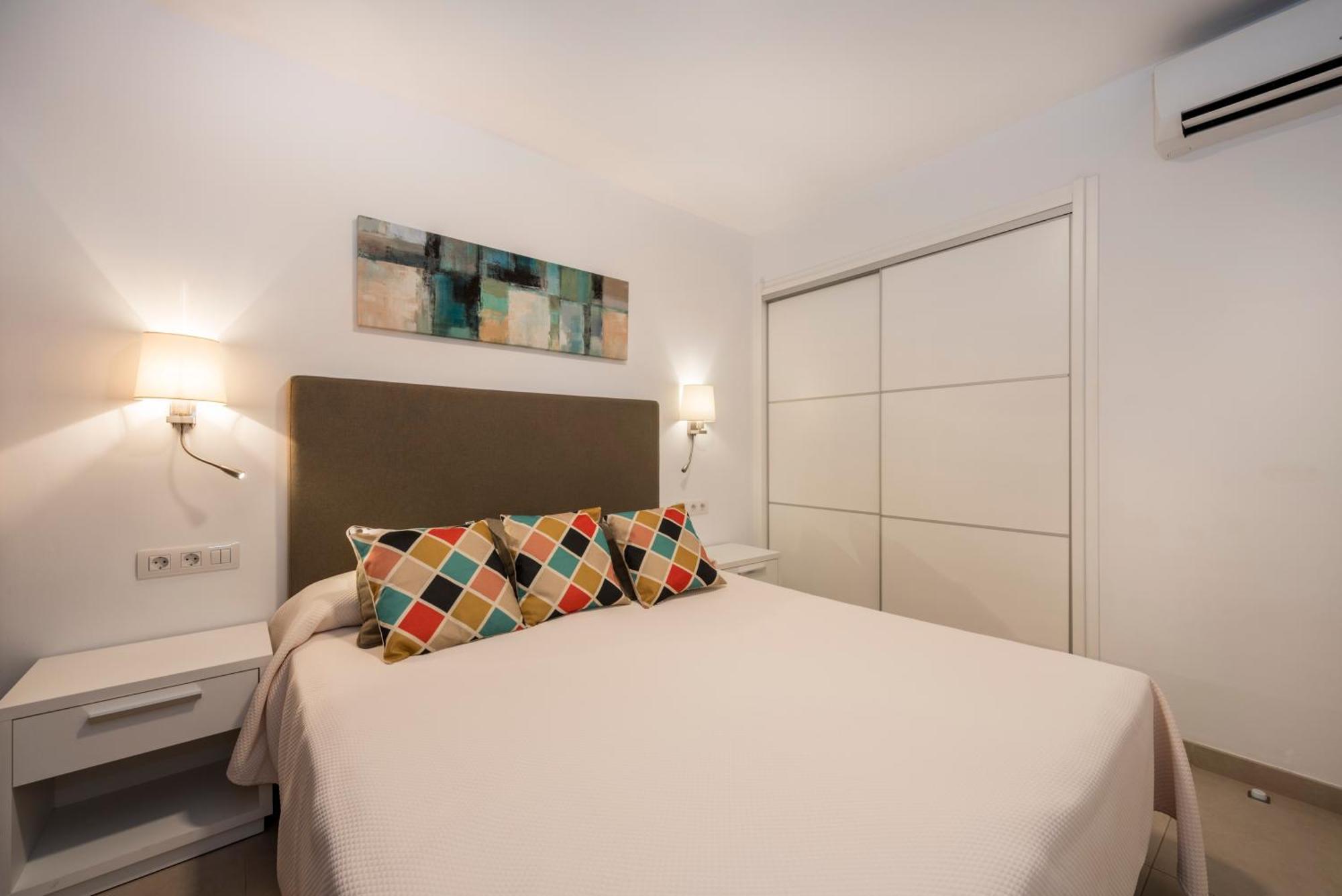 Camelina Suites Сан-Антонио-Абад Экстерьер фото